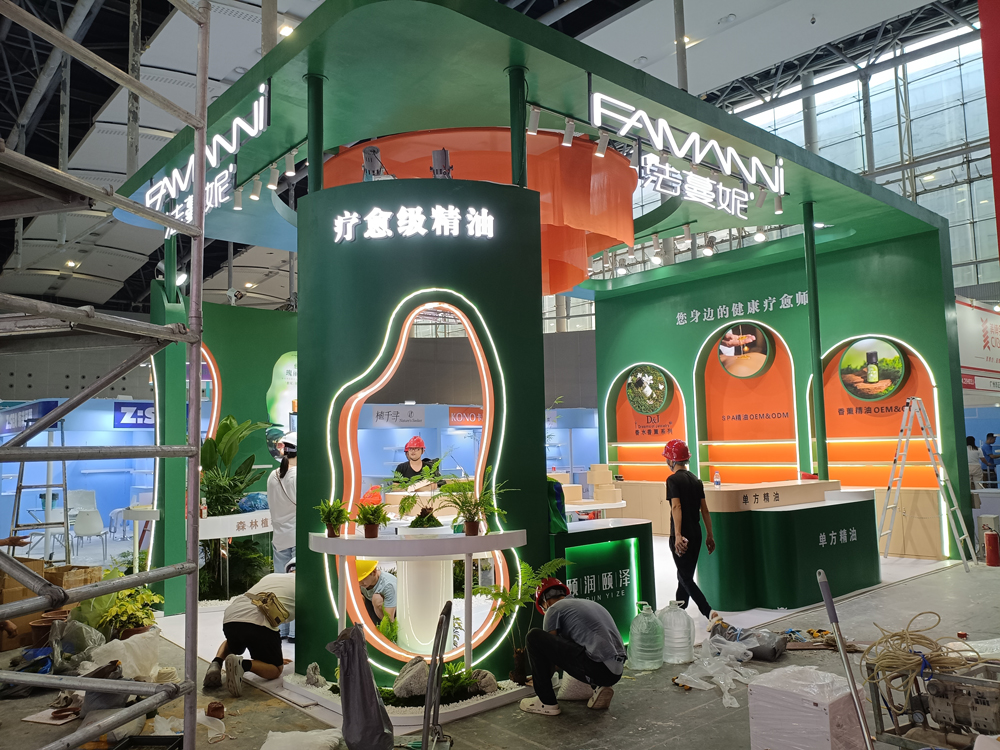 法蔓妮展臺(tái)搭建第二天現(xiàn)場(chǎng)效果